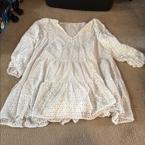 Lucky Brand White Flutter Sleeve Blouse